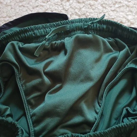 Nike Dri-FIT Green Performance Shorts - Brief Lined - Picture 5 of 5